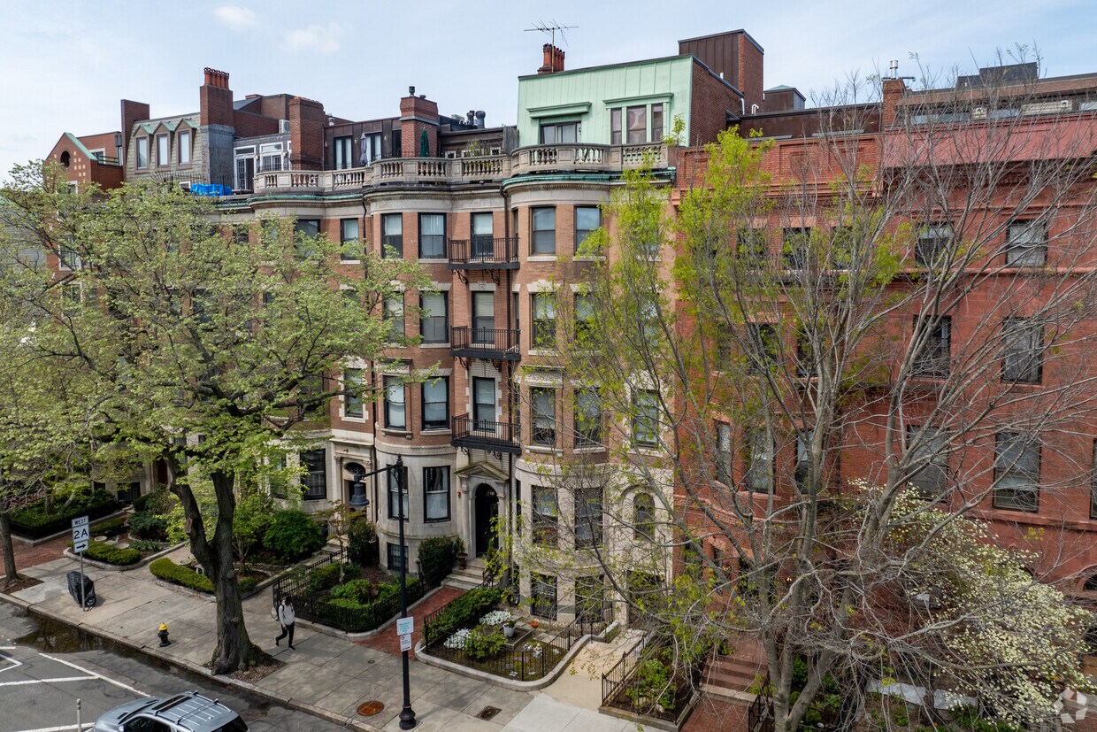 Primary - 484 Beacon St