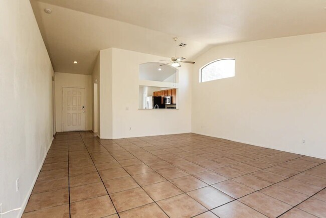 Foto del edificio - 8415 W Monterey Way