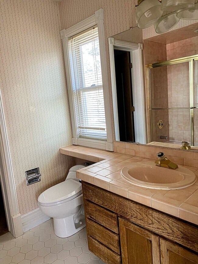 Foto del edificio - Second Floor Studio in Edgemont