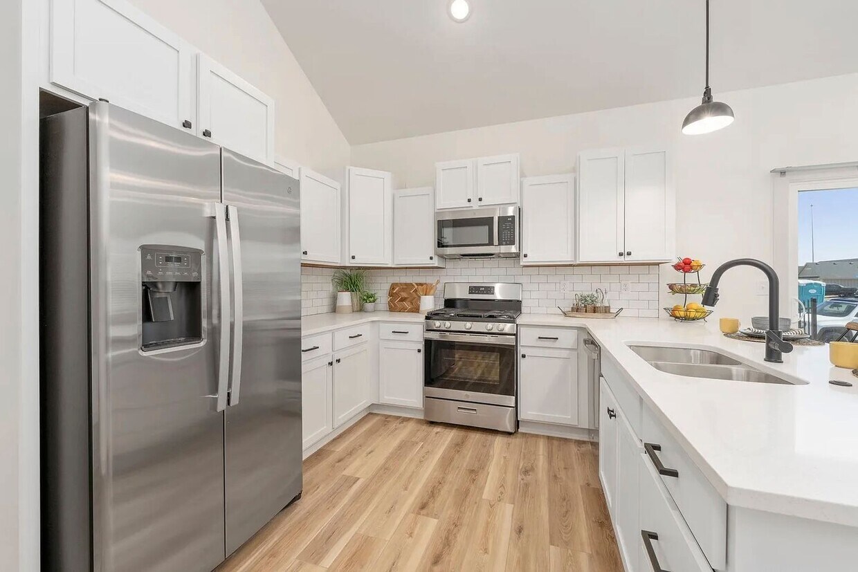 Foto principal - New Townhome in Goddard, KS!