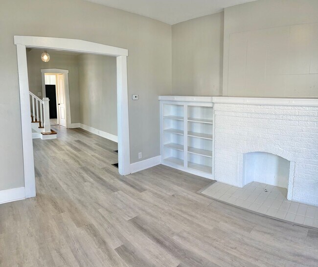 Building Photo - 918 Carpenter St