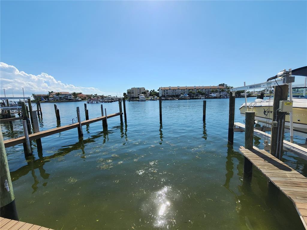 Skyway Bridge Bait Shop Bait Shop Skyway Bridge 113 1st St E Unit