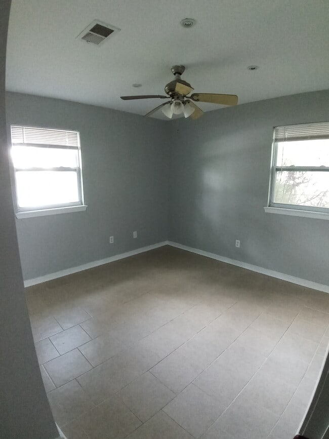 Building Photo - 6408 Lancaster Blvd