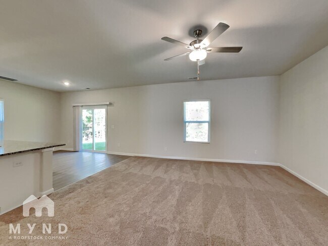 Foto del edificio - 428 Ivy Bank Dr