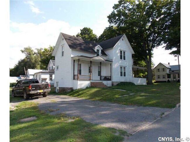 Building Photo - Village of Castorland 3 to 4 Bedroom / 2 f...