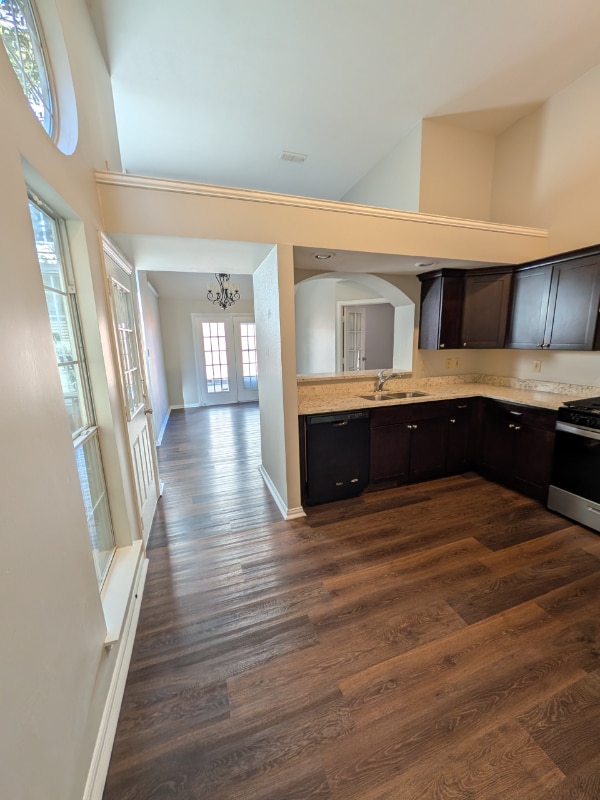 Photo - 1324 Kittery Dr House