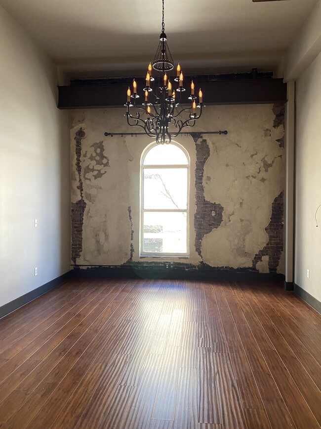 Photo - 403 S Gay St House