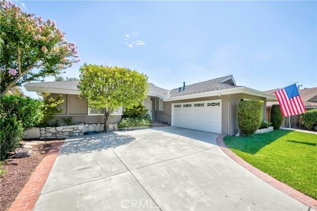 Primary Photo - 2301 W Cajon Dr