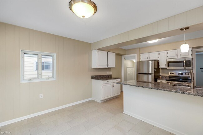 Foto del edificio - 4 br, 3 bath House - 1407 Whitcomb Avenue