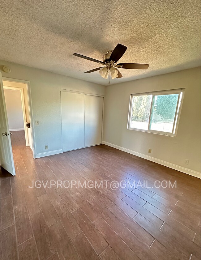 Foto del edificio - 7620 Newlin Ave