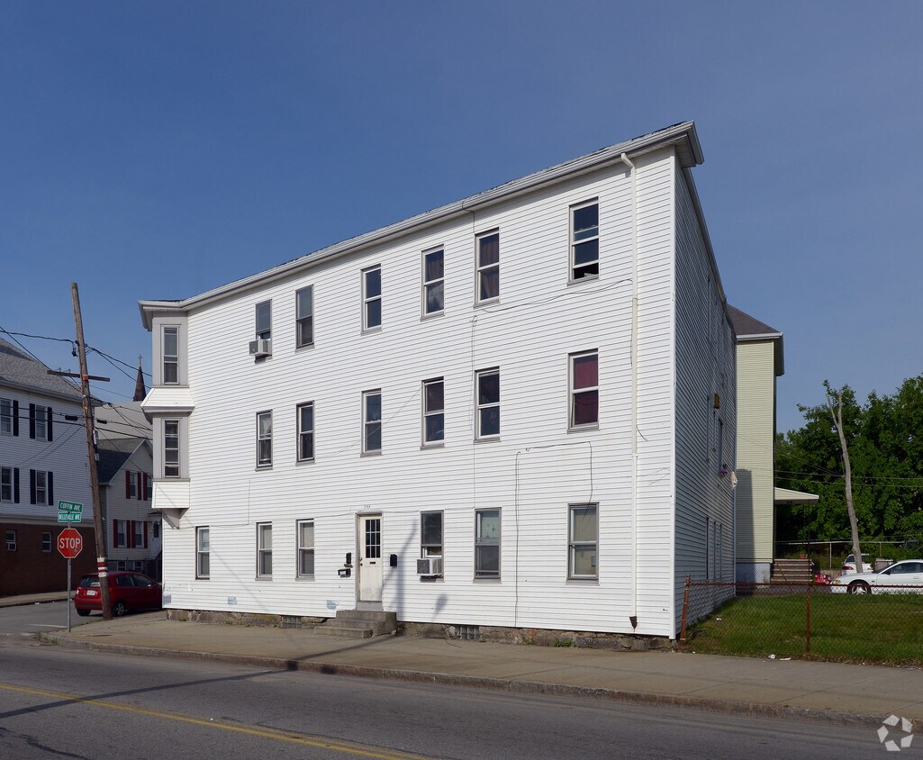 Foto del edificio - 399 Belleville Ave