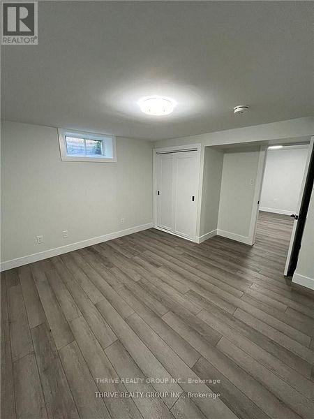 Photo du bâtiment - 1 Sutton Pl