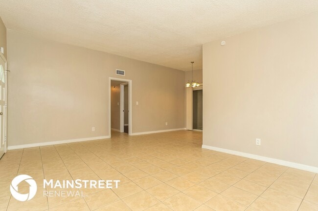 Foto del edificio - 5915 Beechmont Blvd