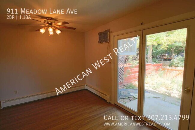 Foto del edificio - 911 Meadow Ln Ave