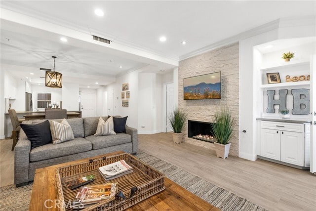 Building Photo - 1900 CA-1