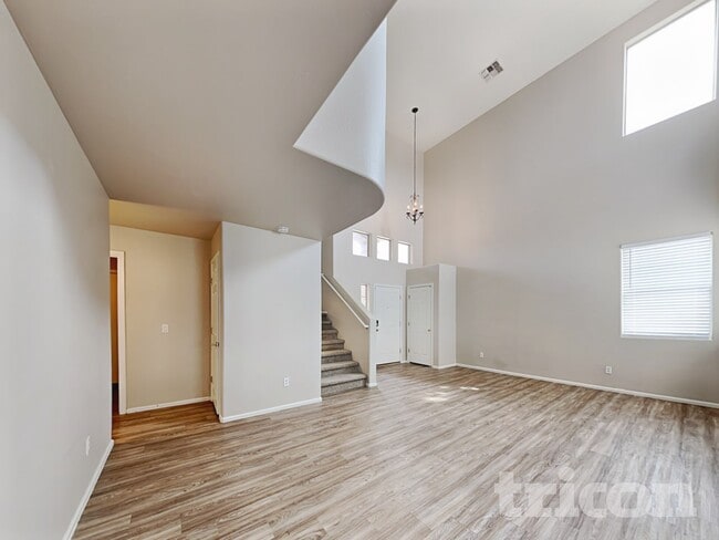 Building Photo - 3227 W White Canyon Rd