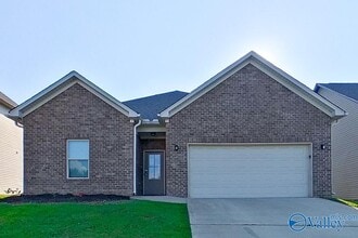 Building Photo - 8008 Shadesbrook Dr