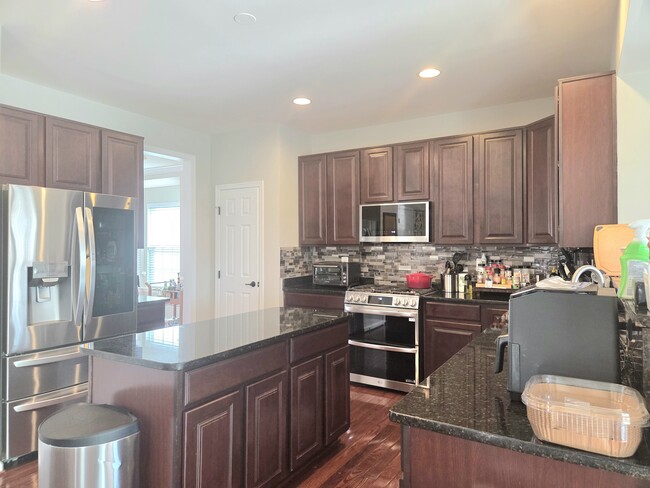 Building Photo - 3451 Sun Up Way