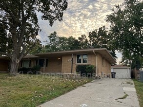 Building Photo - 4026 43rd St