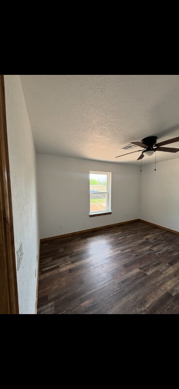 Foto del edificio - 407 W Adler Ave