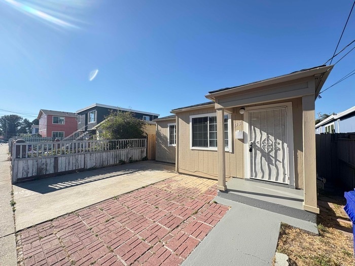 Foto principal - 1337 California Ave