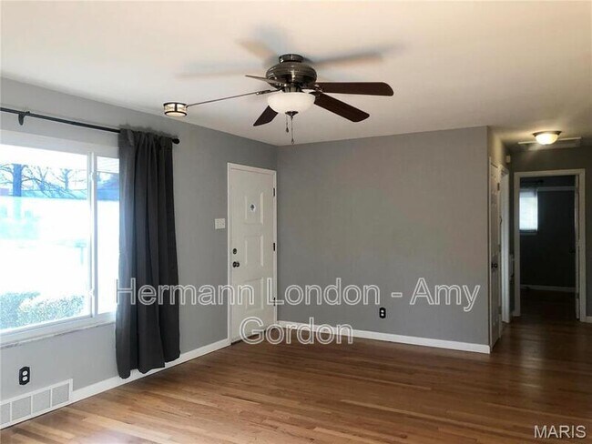 Foto del edificio - 10729 Waycroff Dr