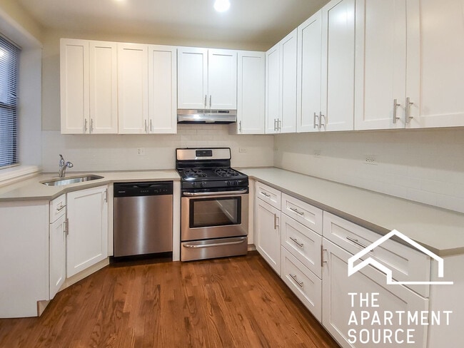 Foto del edificio - 1829 W Leland Ave