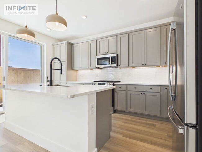 Foto del edificio - 4 Bedroom in Northwest Crossing