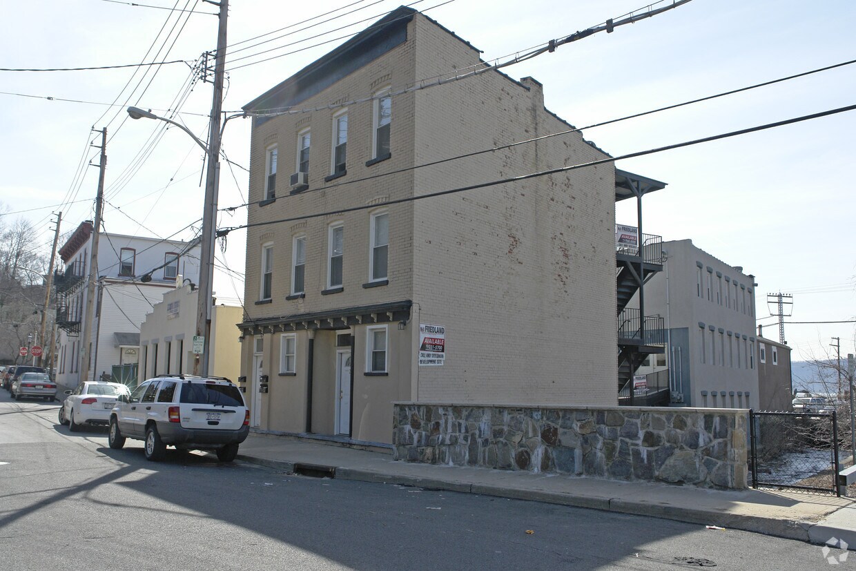 25 Water St, Ossining, NY 10562 Apartments in Ossining, NY