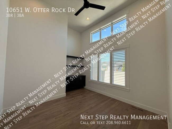 Building Photo - 10651 W Otter Rock Dr