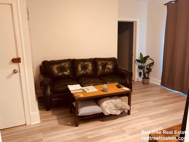 Photo - 23 Pratt St Apartment