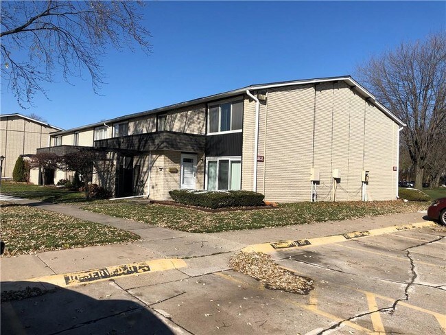 Building Photo - 8272 Karam Blvd