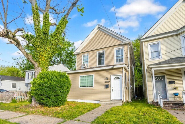 Foto del edificio - 3 Bed 2 bath Home For Rent in Newport News