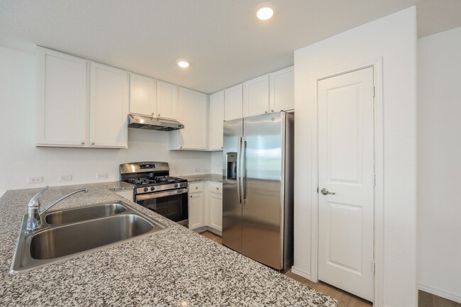 Foto del edificio - 12050 Pewee Ct