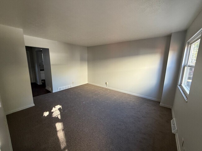 Foto del edificio - 881 E Wilbeth Rd