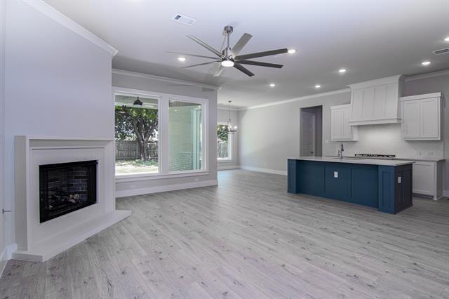 Foto del edificio - 1016 Whisper Willows Dr