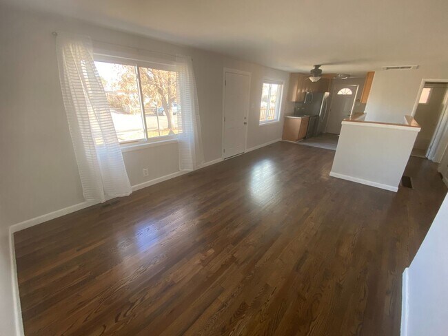 Building Photo - Four bedroom, two bathroom lovely brick ho...