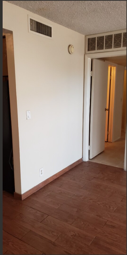 Foto del edificio - 1 Bedroom 1 Bath In Central Las Vegas