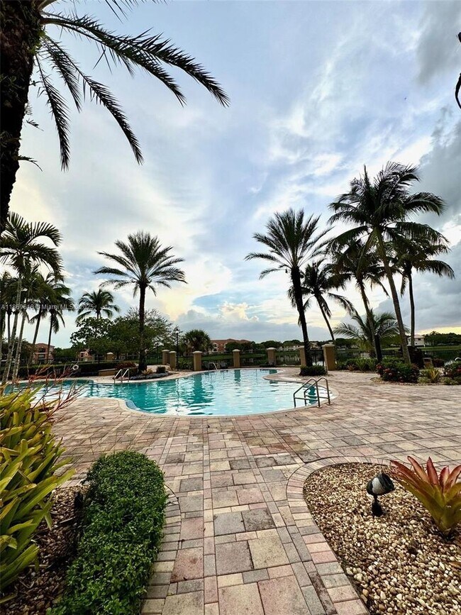 Foto del edificio - 4402 SW 160th Ave