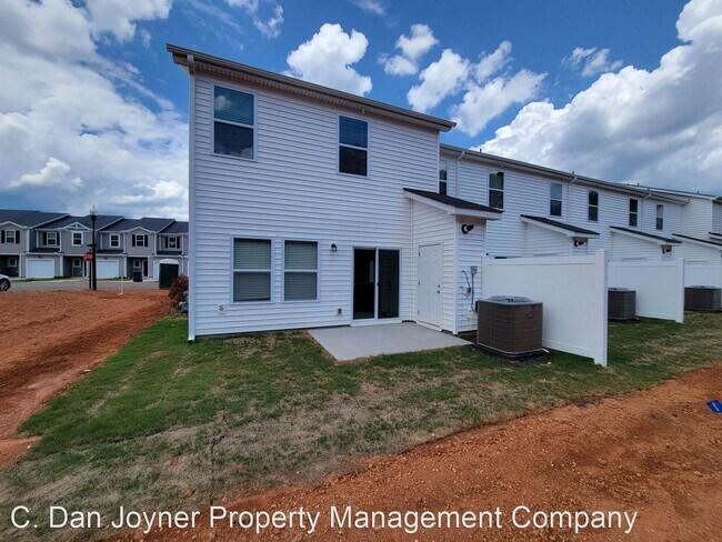 Foto del edificio - 3 br, 2.5 bath House - 600 Reese Lane