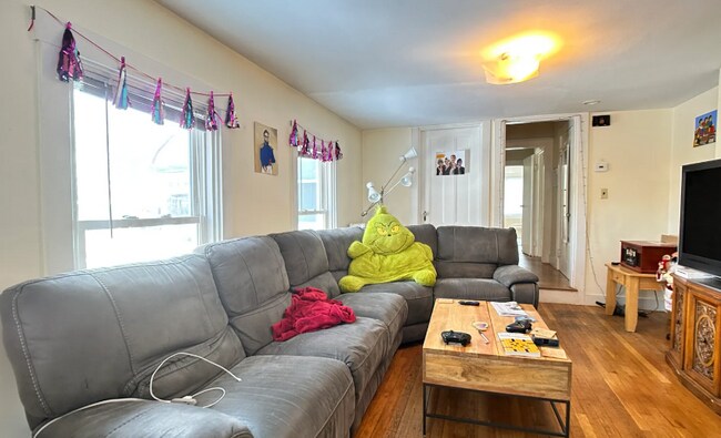 Foto del edificio - 28A Cherry St