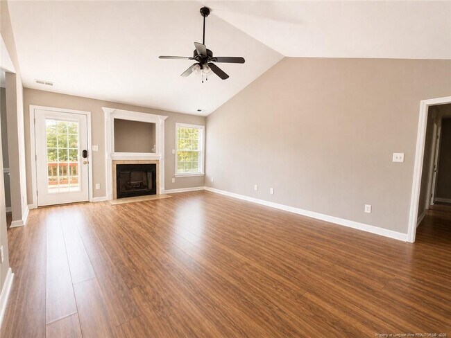 Building Photo - 113 Woodbine Dr