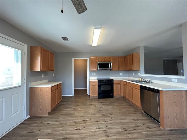 Foto del edificio - 1932 Elk Lake Tr