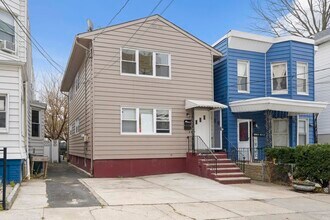 Building Photo - 14 Olean Ave