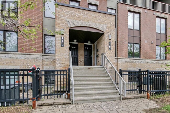 Building Photo - 772 Chapman Mills Dr