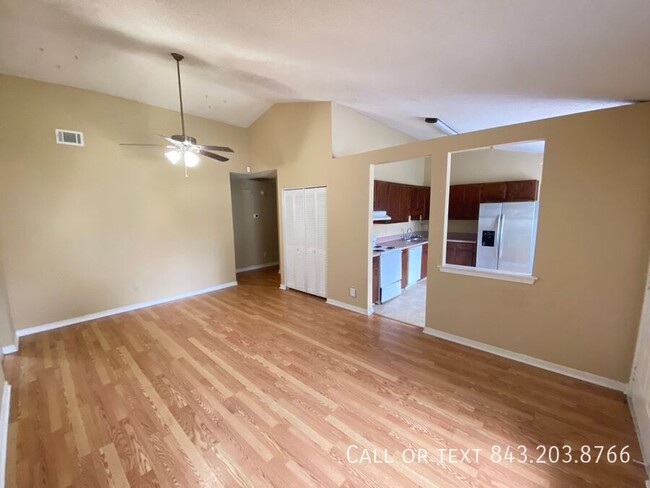 Building Photo - 106 Eaton Way