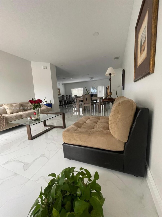 Foto del edificio - 15548 SW 19th Ln