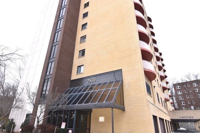 Foto del edificio - 2500 Mystic Valley Pkwy