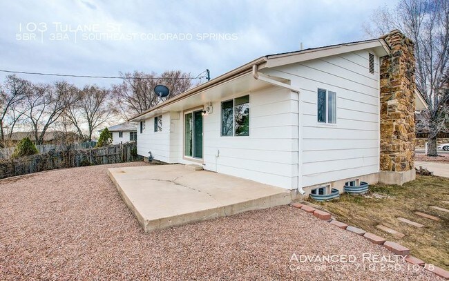 Foto del edificio - 5 Bedroom 3 bath with finished basement