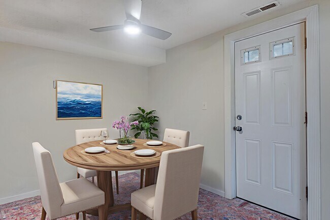 Foto del edificio - 2821 R St SE